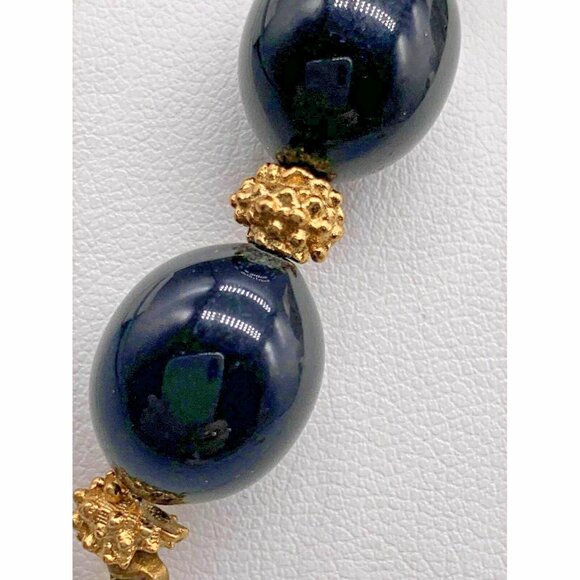 Vintage Crown Trifari Black Gold Lucite and Porcupine Bead Bracelet Collectible - Picture 5 of 6